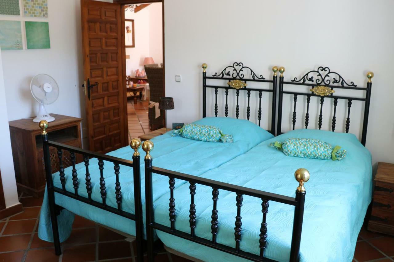 Casa Los Almendros Canillas de Albaida Exteriör bild